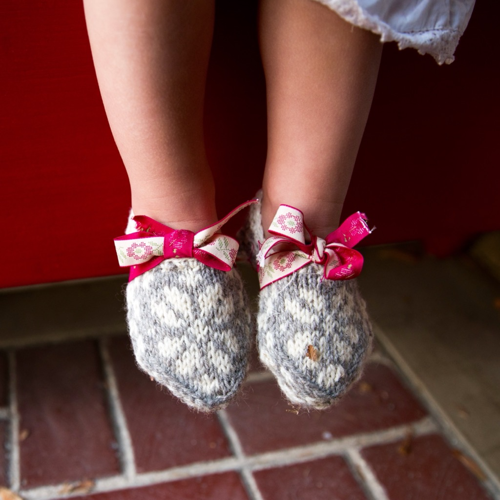 Ane Slippers Pattern