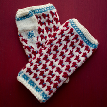 Dala Horse Mitts Pattern