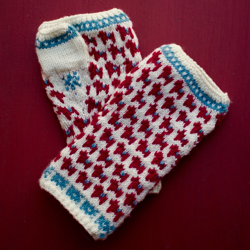 Dala Horse Mitts Pattern