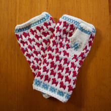 Dala Horse Mitts Pattern